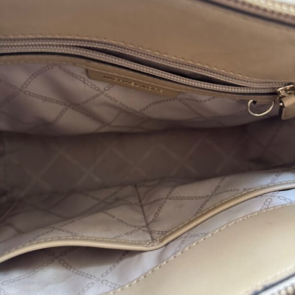 Michael Kors Beige Leather Satchel Bag With Adjustable Strap & Gold Hardware - Picture 8 of 12